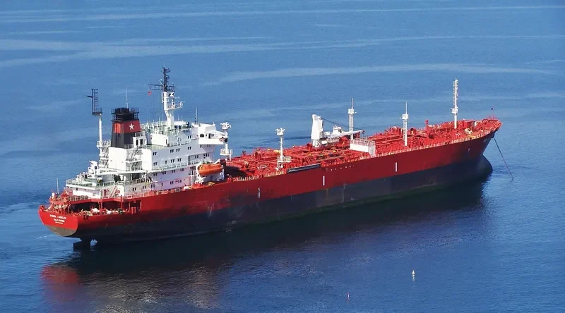 HUARI Tanker IMO 8920359 photo 2