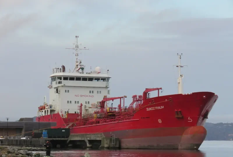 KEY SUND Tanker IMO 8920567 photo 4