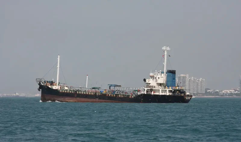 SILVER HONOUR Tanker IMO 8921858