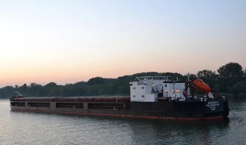 VOLZHSKIY 47 General Cargo IMO 8933564 photo 2