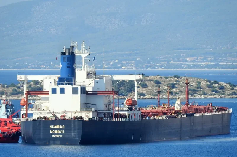NAVARINO Tanker IMO 9000194 photo 3