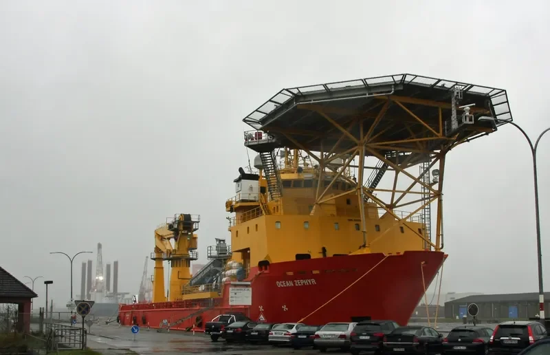 OCEAN ZEPHYR Offshore Vessel IMO 9000625 photo 9