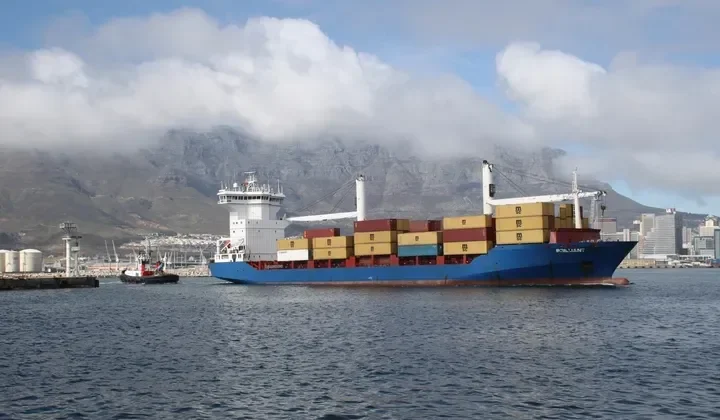 BRILLIANT Container Ship IMO 9002398 photo 3