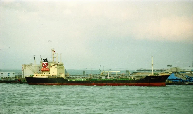 GREEN BELT Tanker IMO 9004621 photo 9