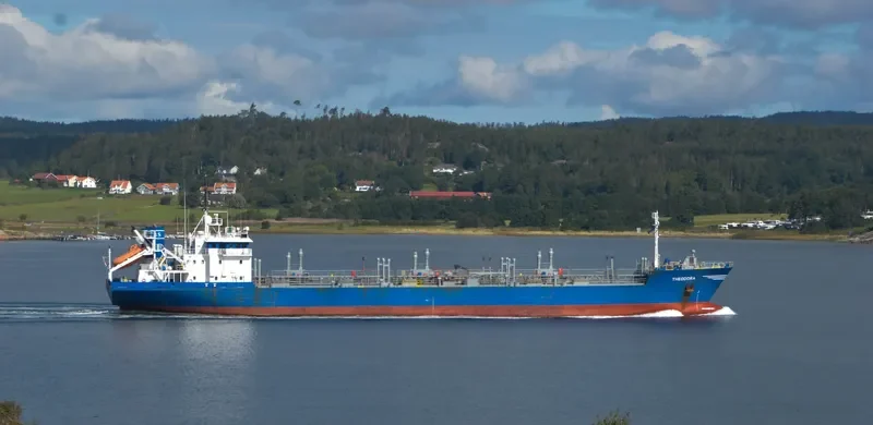 GLOBAL ASPHALT Tanker IMO 9005338 photo 2
