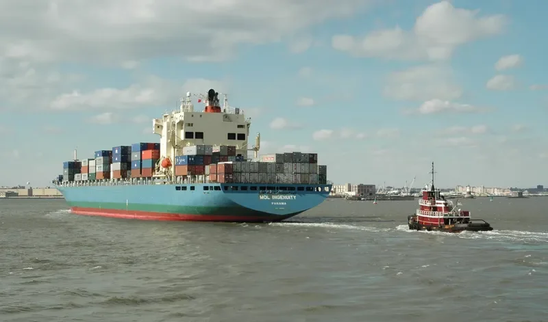 MOL INGENUITY Container Ship IMO 9006631 photo 2