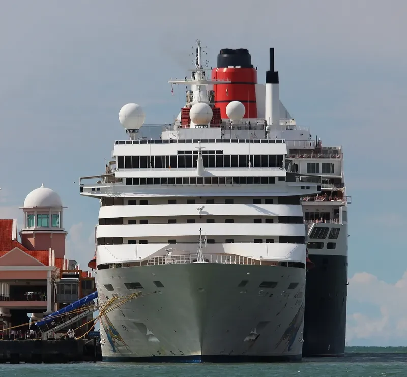SUPERSTAR GEMINI Passenger Ship IMO 9008419 photo 8