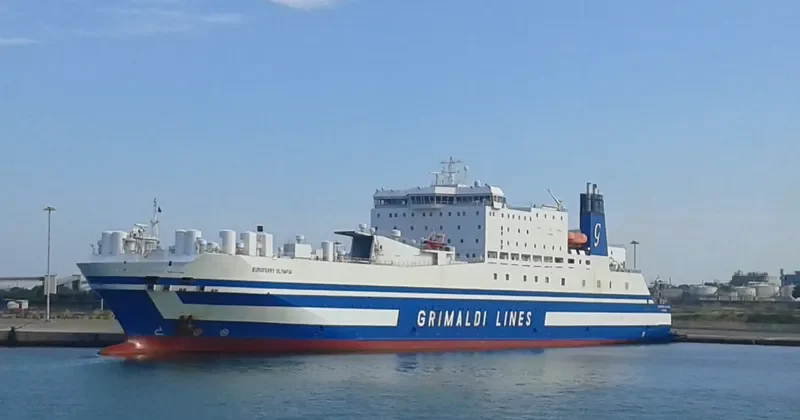 EUROFERRY OLYMPIA Ro-Ro IMO 9010175 photo 4