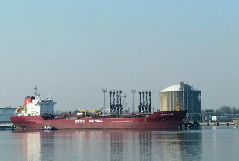 SOHO Tanker IMO 9010802 photo 8
