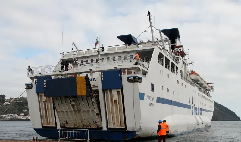 LAURANA Ro-Ro IMO 9011014 photo 7