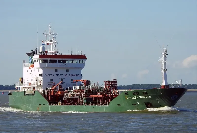 KORD WIND Tanker IMO 9013658 photo 4
