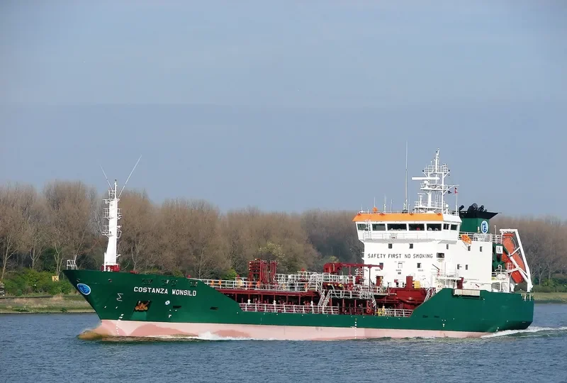 KORD WIND Tanker IMO 9013658 photo 7