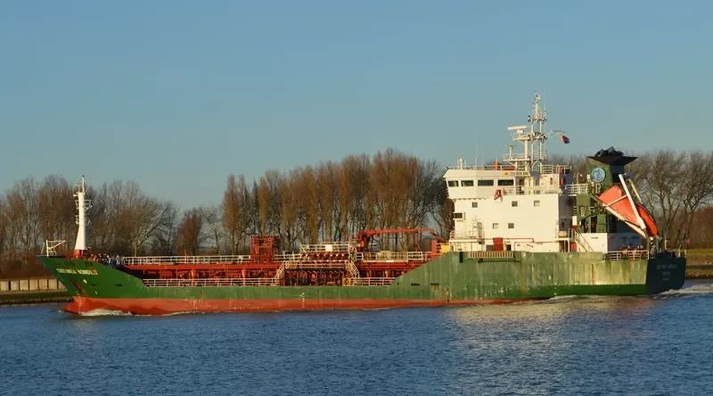 KORD WIND Tanker IMO 9013658 photo 9