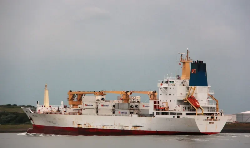 SCHWEIZ REEFER General Cargo IMO 9015216 photo 8