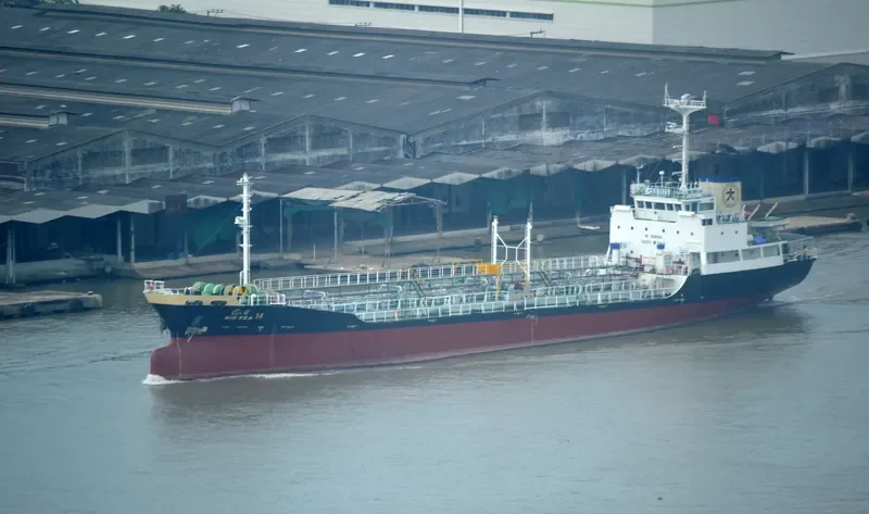 BIG SEA 14 Tanker IMO 9016703 photo 3