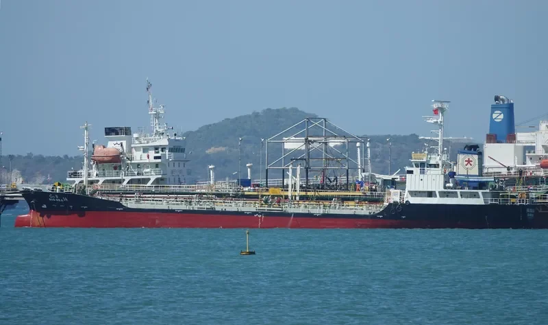 BIG SEA 14 Tanker IMO 9016703 photo 4