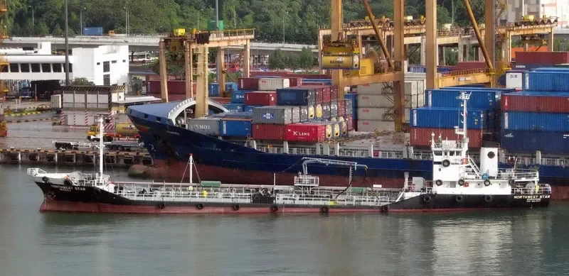 SALAM Tanker IMO 9017147 photo 10