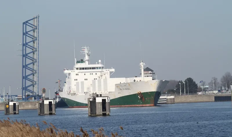 SOL DO BRASIL Tanker IMO 9018658 photo 9