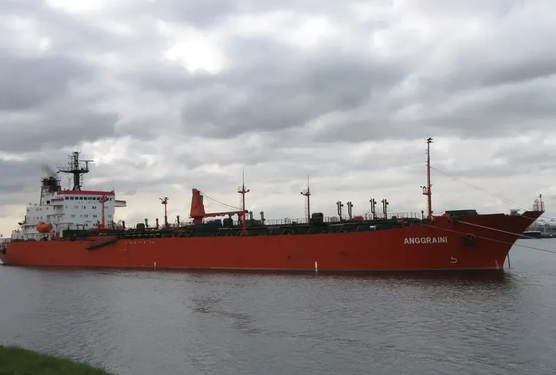 ANGGRAINI Tanker IMO 9018696 photo 3