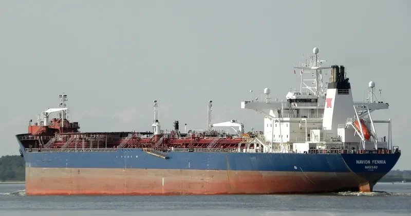 AVION Tanker IMO 9020687 photo 4