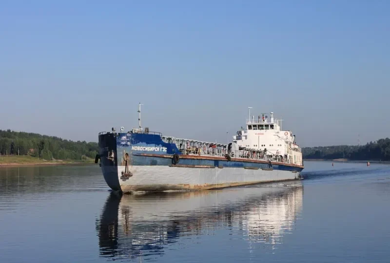 NOVOSIBIRSK GES Tanker IMO 9027142 photo 3