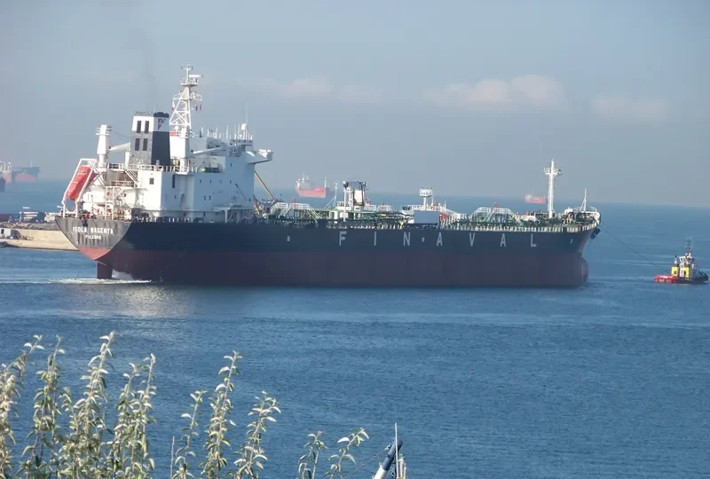 YUK TUNG Tanker IMO 9030591 photo 5