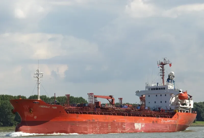 HAI GONG YOU 303 Tanker IMO 9031507 photo 2