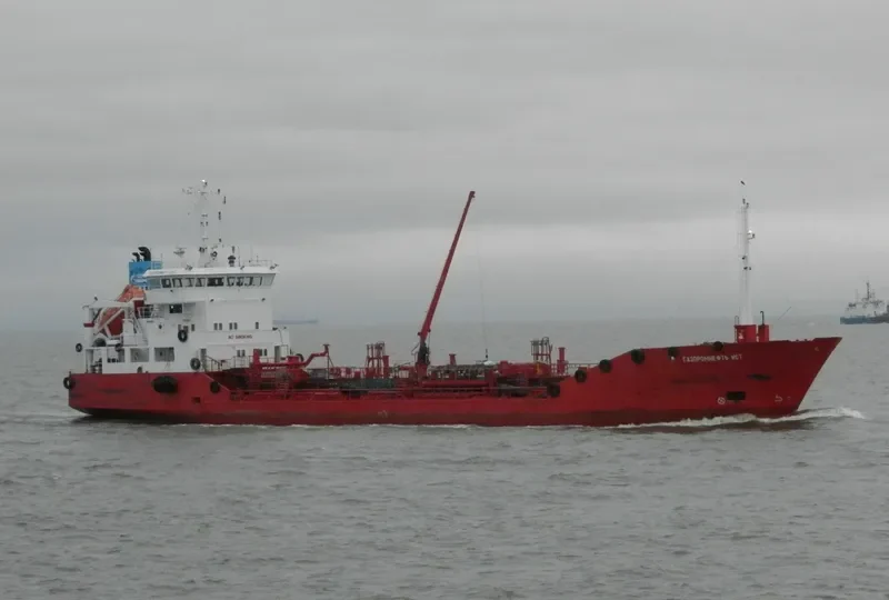 EAST Tanker IMO 9031624 photo 10