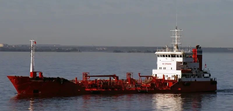 GAZPROMNEFT WEST Tanker IMO 9031636 photo 8