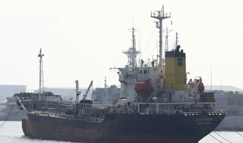 TECHISON Tanker IMO 9031870 photo 2