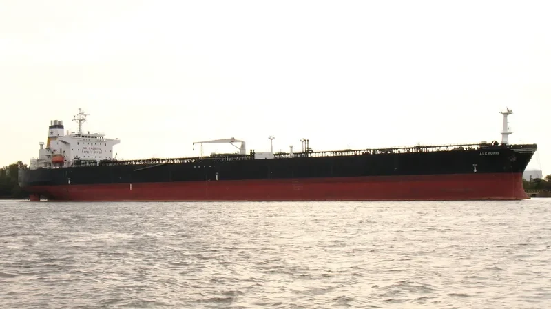 DIVYAN Tanker IMO 9031959 photo 5