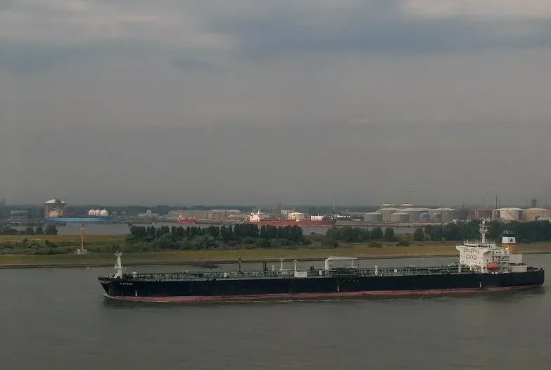 DIVYAN Tanker IMO 9031959 photo 6