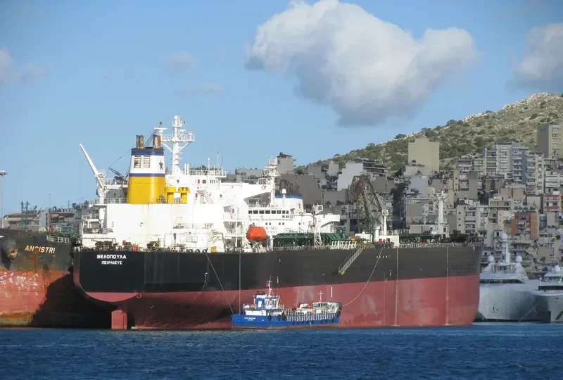 UMNENGA Tanker IMO 9031961 photo 2