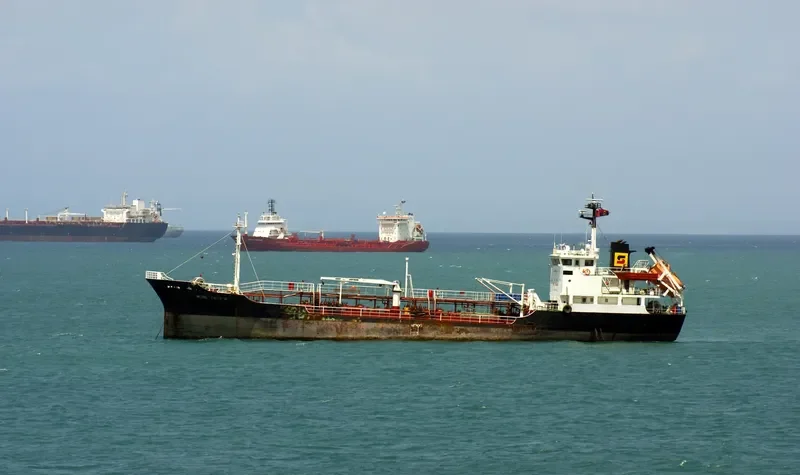 NGOL CUNENE Tanker IMO 9033593 photo 5