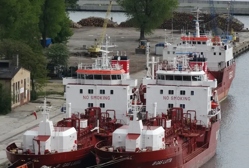 B GAS LAURA General Cargo IMO 9034509 photo 6