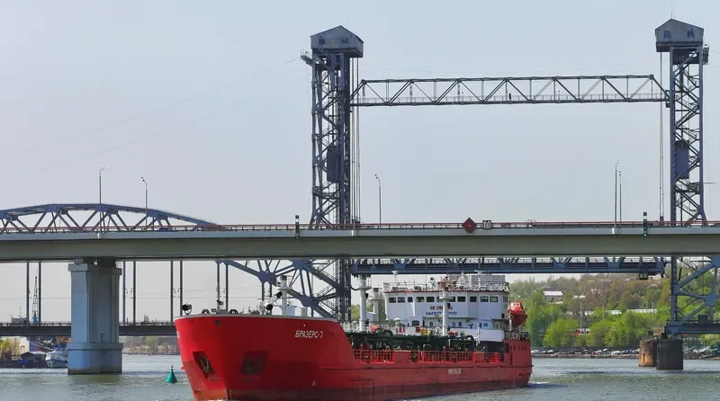TRITON Tanker IMO 9035383