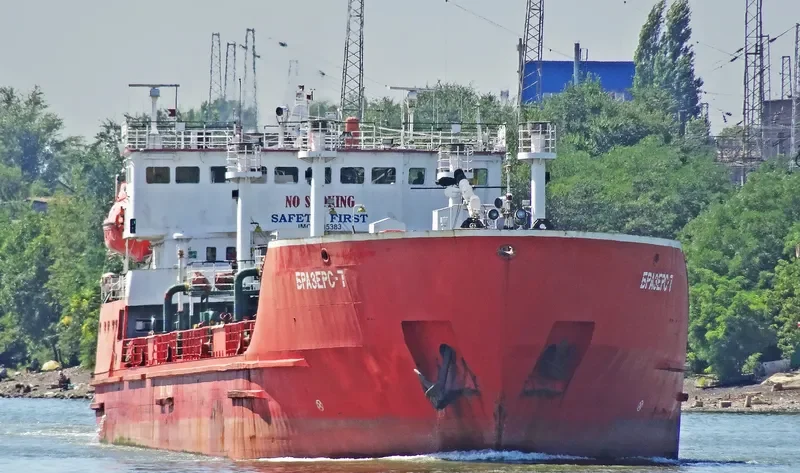 TRITON Tanker IMO 9035383 photo 8
