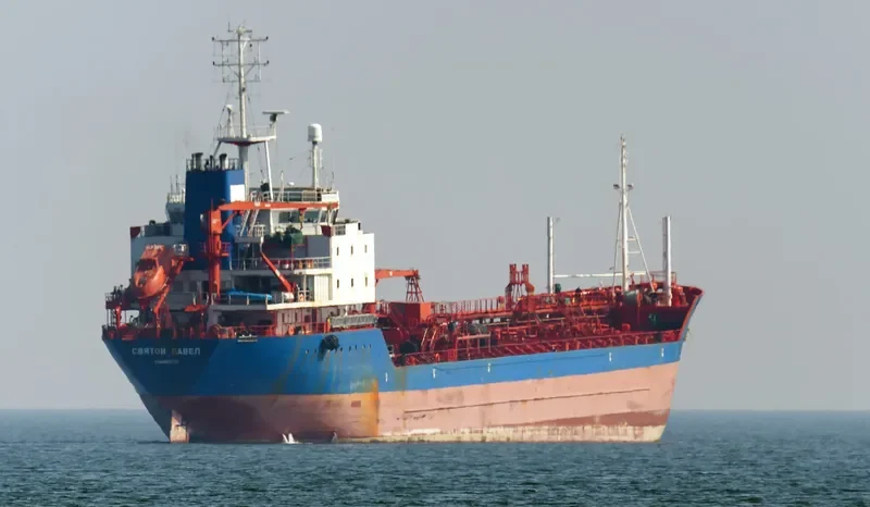 SVYATOY PAVEL Tanker IMO 9035826 photo 3