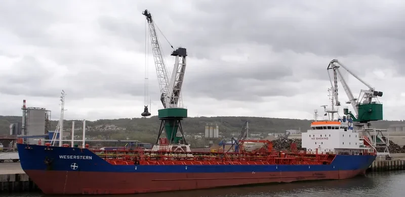 SVYATOY PAVEL Tanker IMO 9035826 photo 7