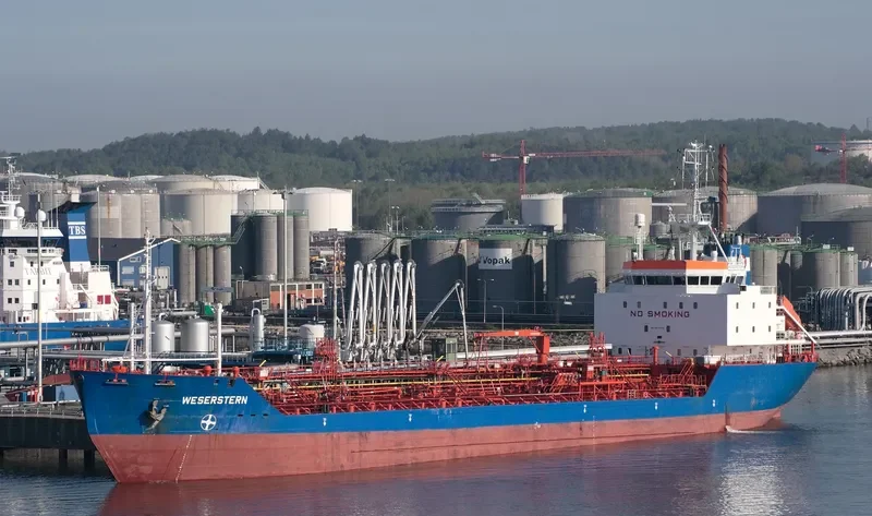 SVYATOY PAVEL Tanker IMO 9035826 photo 8