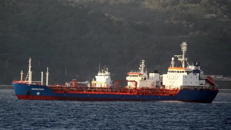 SVYATOY PETR Tanker IMO 9035838 photo 3