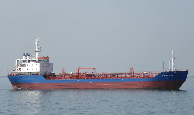 SVYATOY PETR Tanker IMO 9035838 photo 8