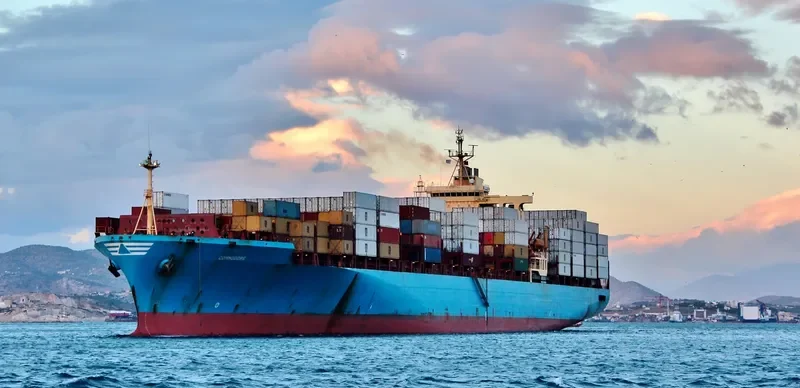 COMMODORE Container Ship IMO 9035981 photo 3