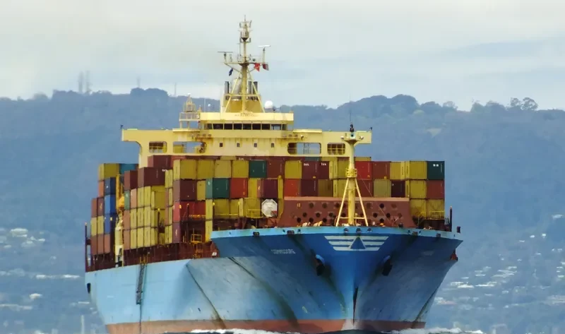 COMMODORE Container Ship IMO 9035981 photo 9