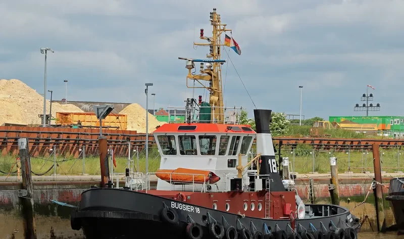 BUGSIER 18 General Cargo IMO 9036246 photo 9