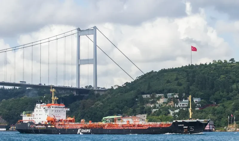 F1 Tanker IMO 9037006 photo 3