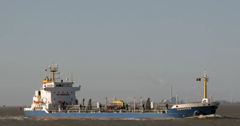 NOX Tanker IMO 9038531 photo 3