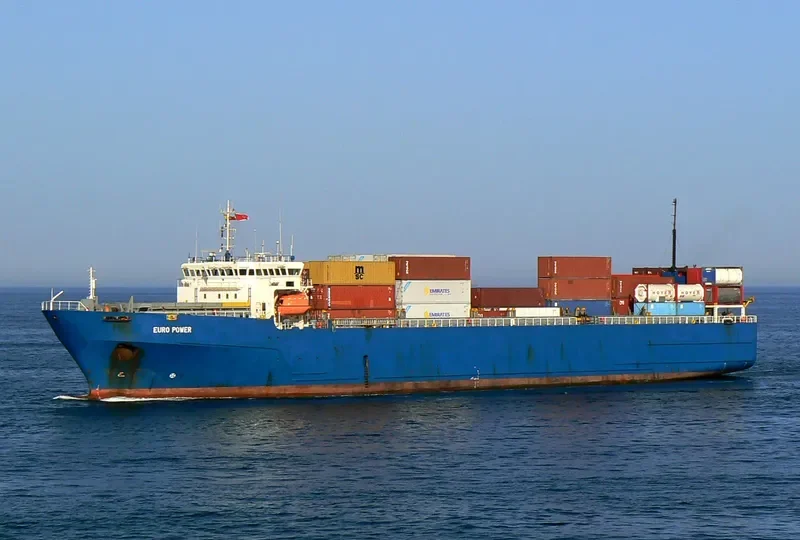 DUBAI FORTUNE Container Ship IMO 9040120 photo 9