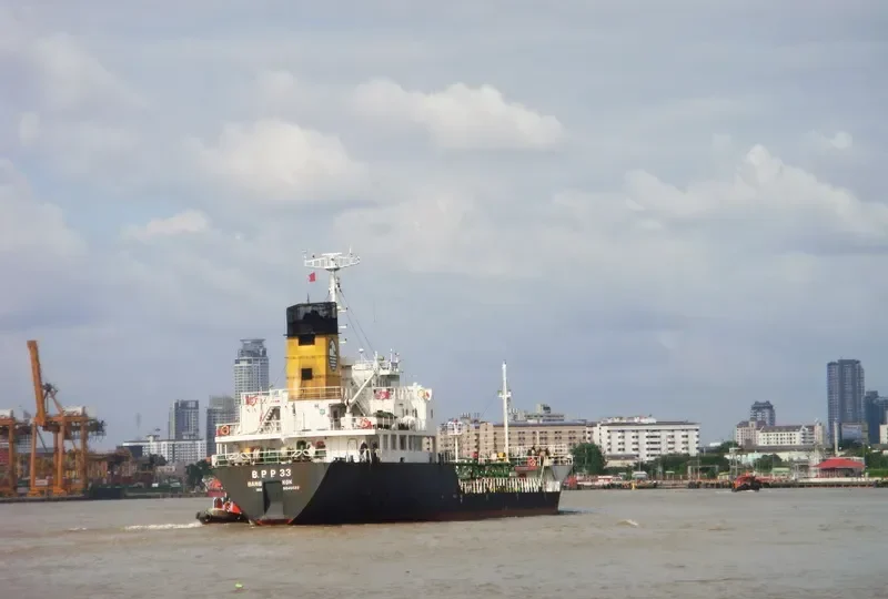 RUI DE Tanker IMO 9040522 photo 8