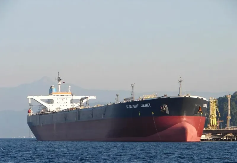 SUNLIGHT JEWEL Tanker IMO 9041095 photo 3